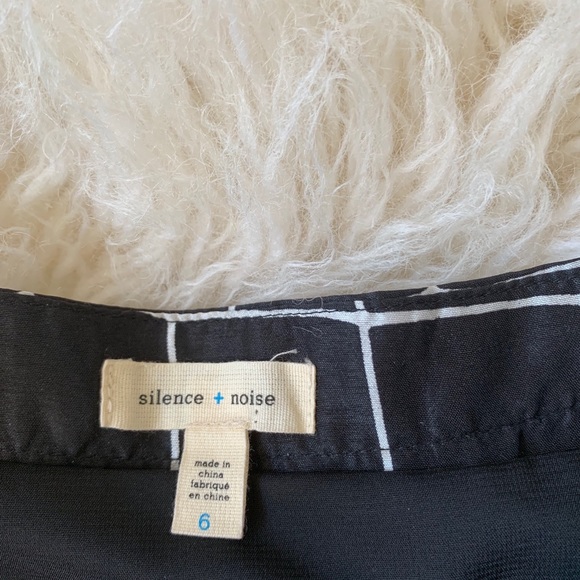 Schoolgirl skirt!!!! NWOT - Picture 3 of 3